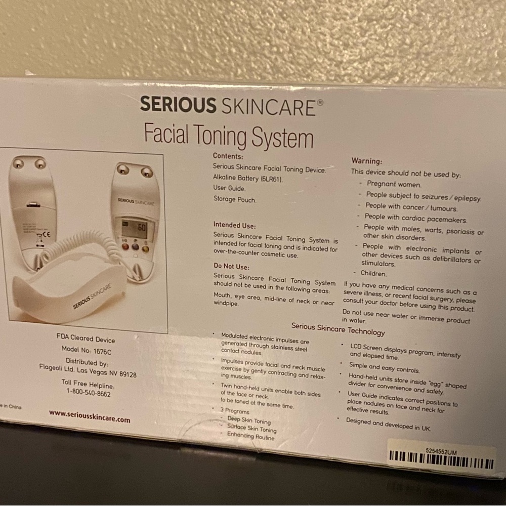 Serious Skincare The Egg Microcurrent Facial Toning System | Anti Aging Device - Picture 3 of 3
